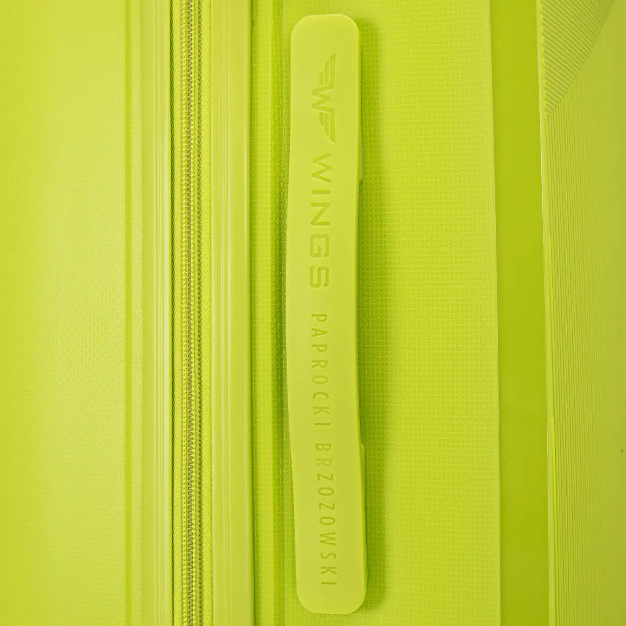 Walizka średnia Wings x Paprocki Brzozowski COCKATIEL – 24" GREEN WINGS X PAPROCKI BRZOZOWSKI