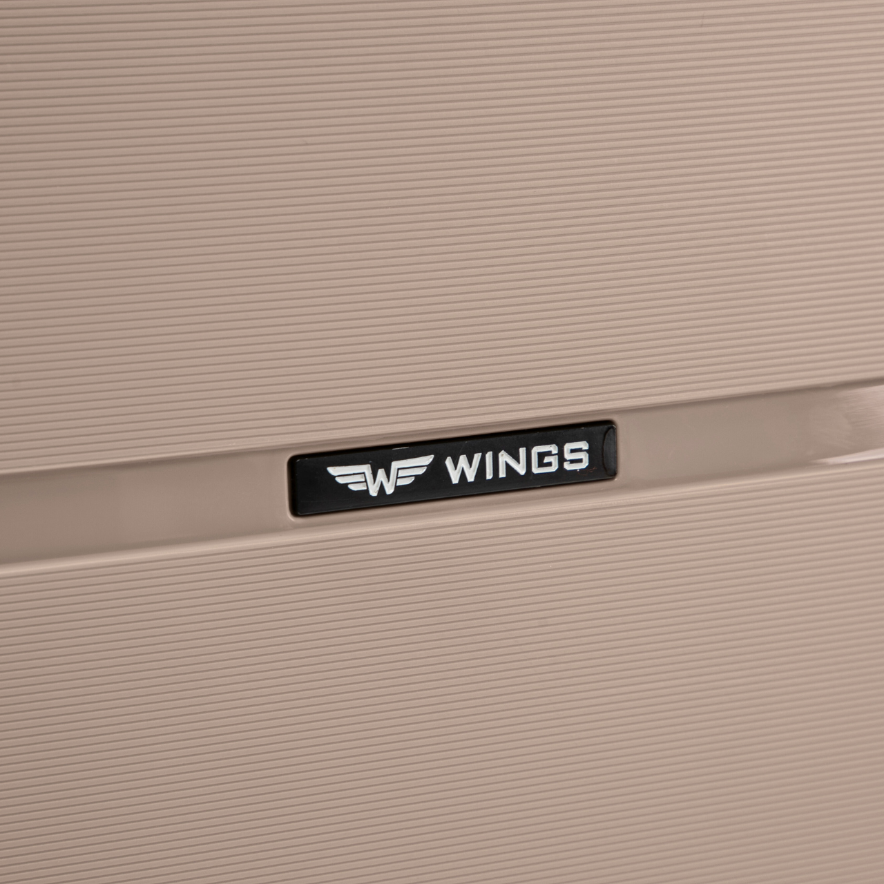 Walizka średnia Wings HAWFINCH 3.0 polipropylen 24" CHAMPAGNE HAWFINCH COLLECTION