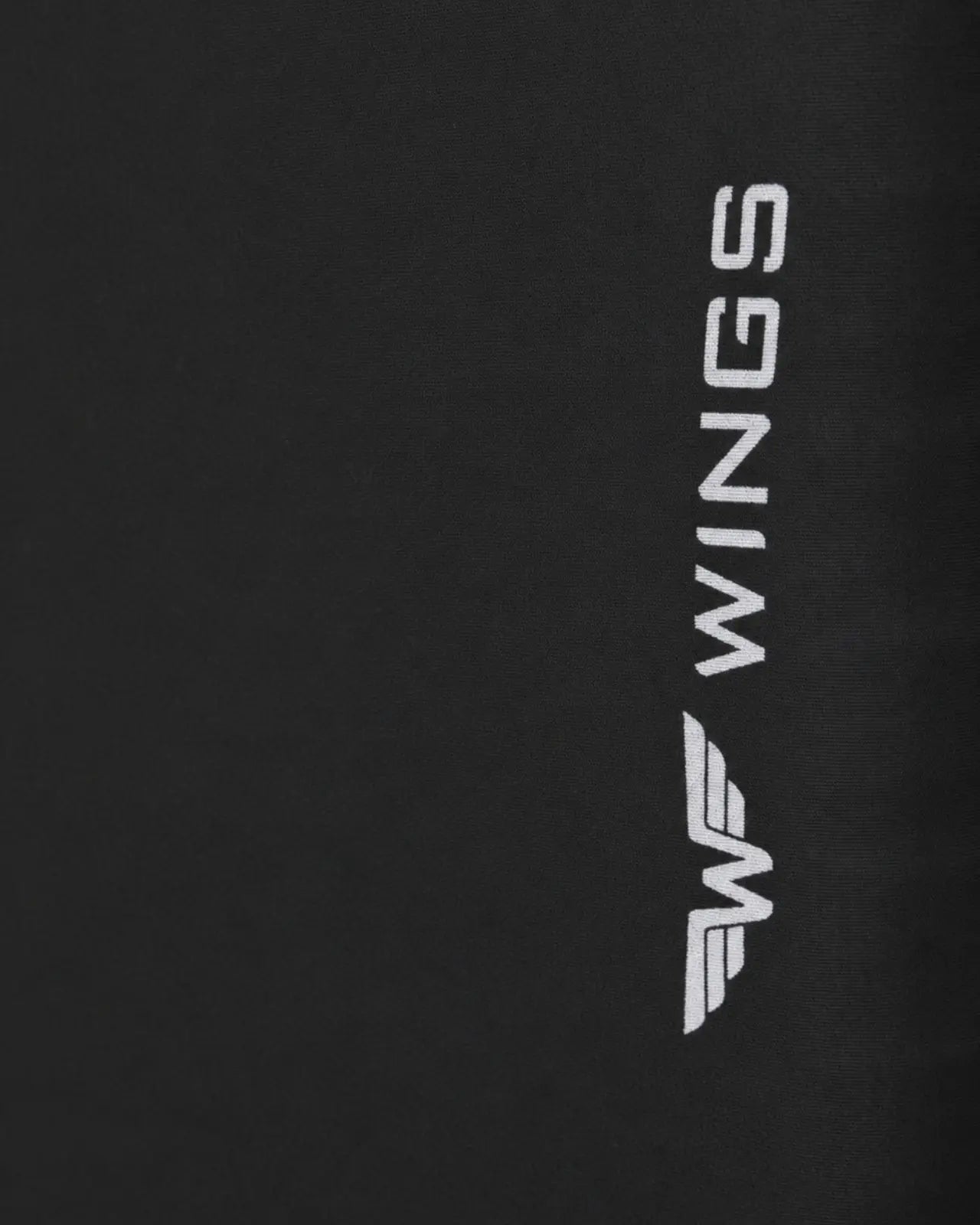 Pokrowiec na dużą walizkę 28" Wings BLACK TRAVEL MUST HAVE