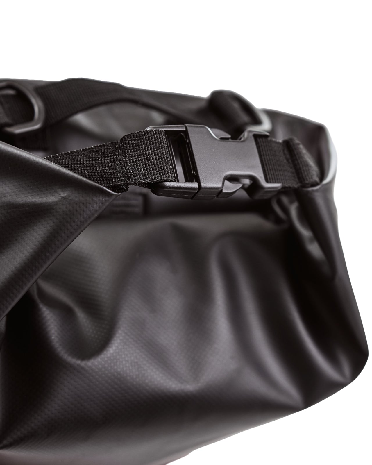 Dry Bag 22L z funkcją plecaka BLACK