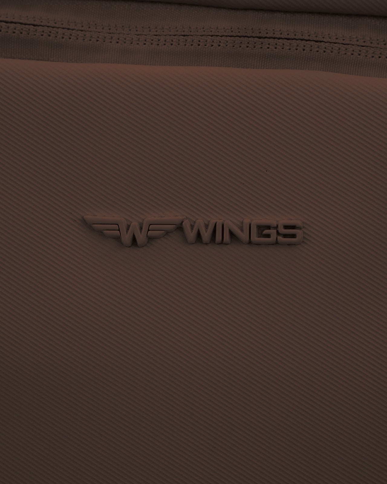 Plecak kabinowy WINGS CBP003 bagaż z kieszenią na laptop do pracy i podróży CHOCOLATE BROWN