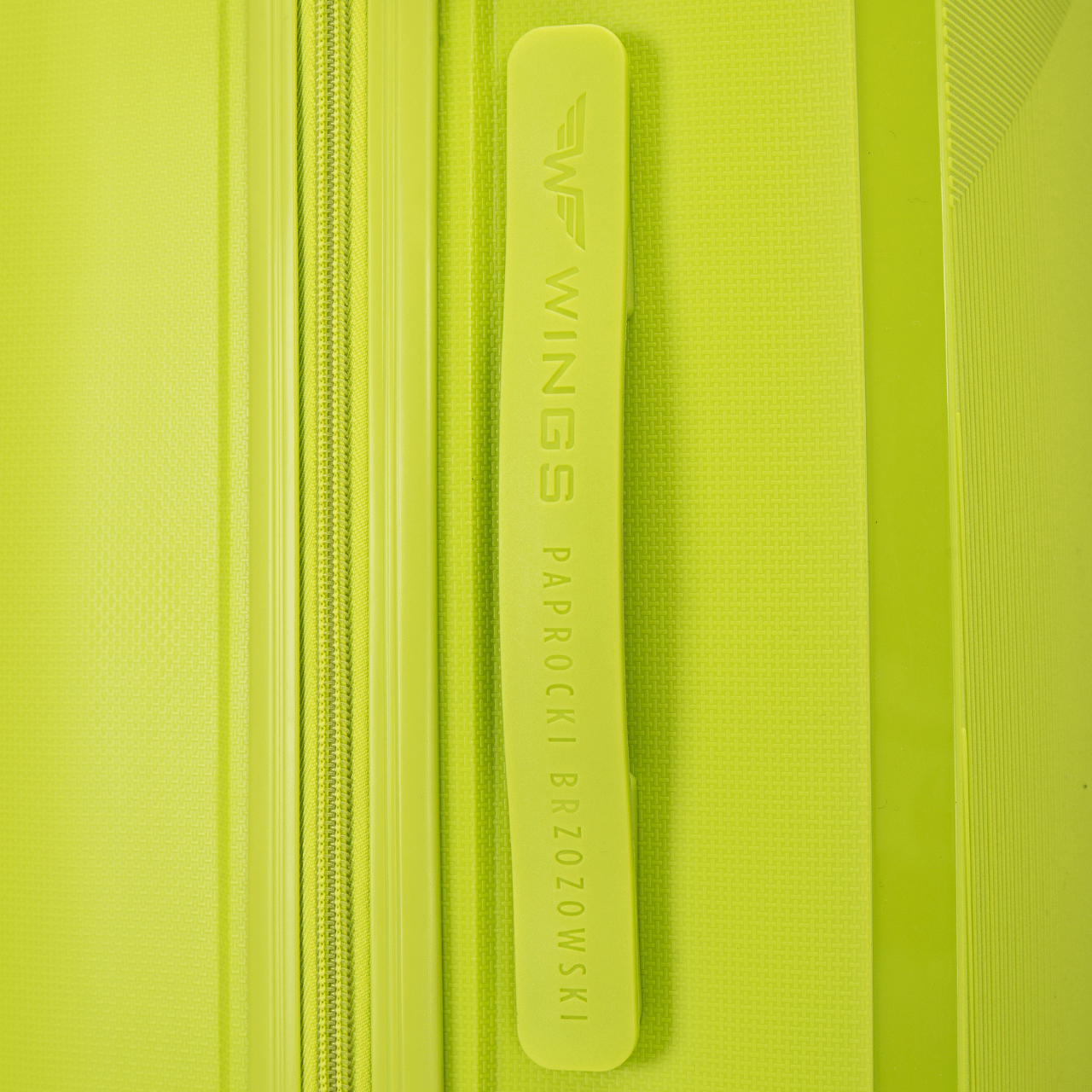 Walizka średnia Wings x Paprocki Brzozowski COCKATIEL – 24" GREEN