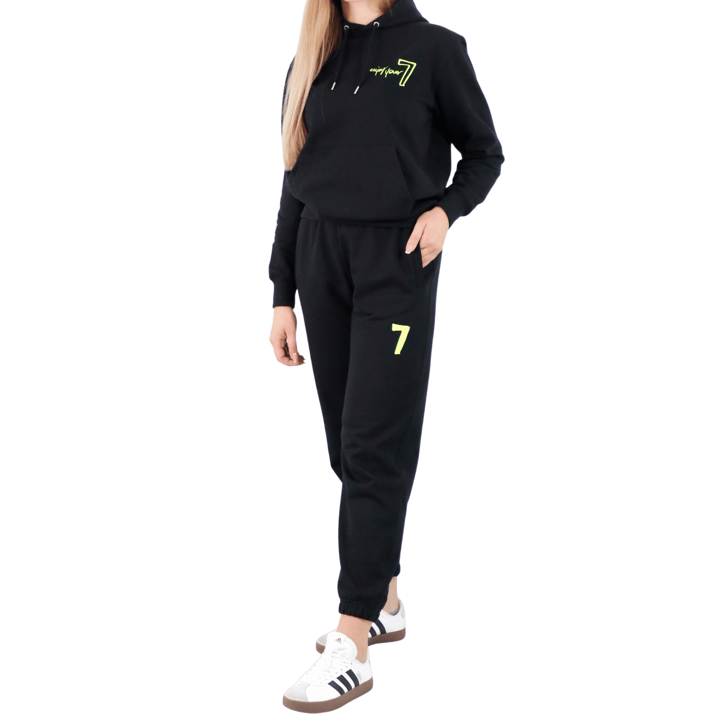 Czarna Bluza OVERSIZE z haftem Wings x Paprocki & Brzozowski UNISEX