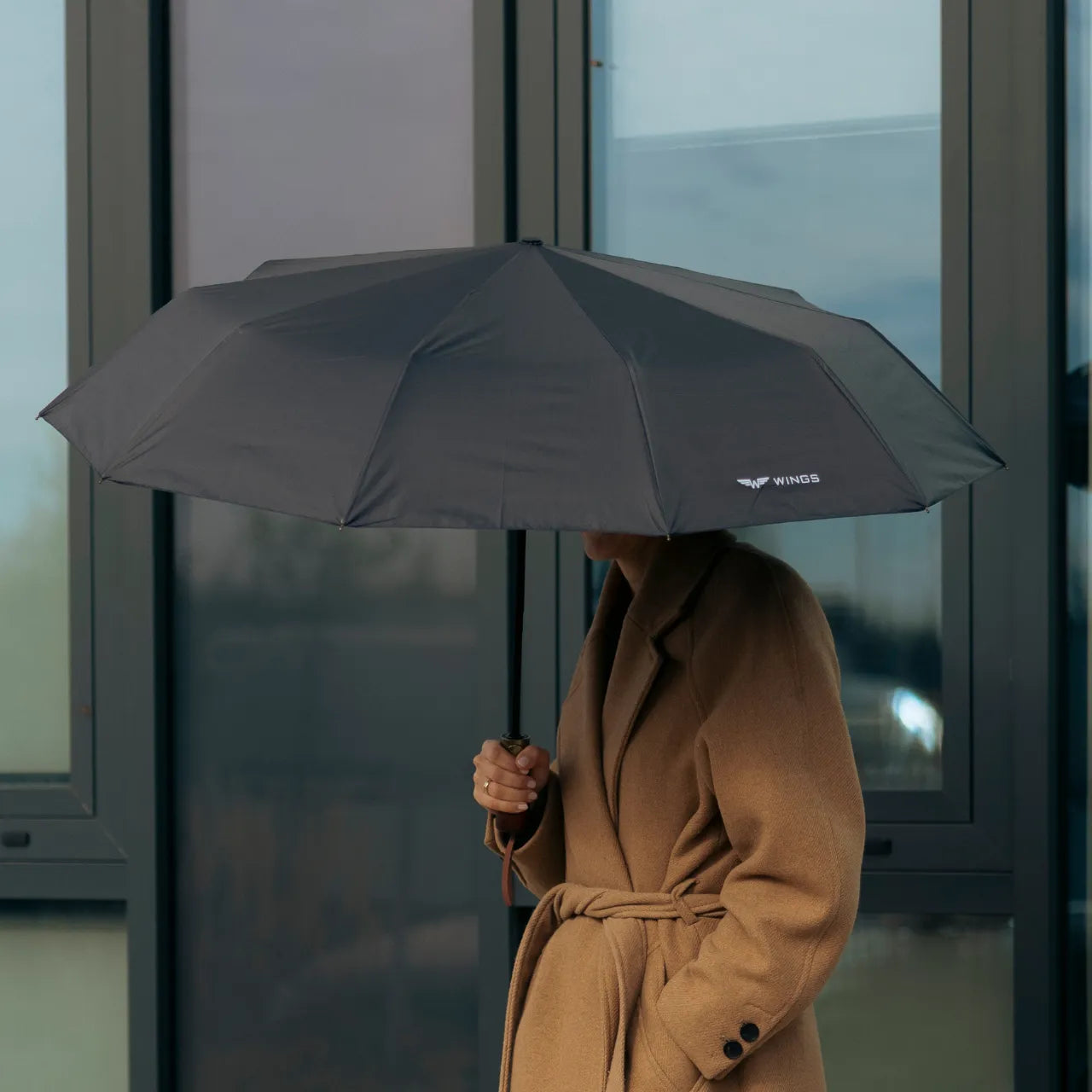 Parasol biznesowy WINGS BLACK TRAVEL MUST HAVE
