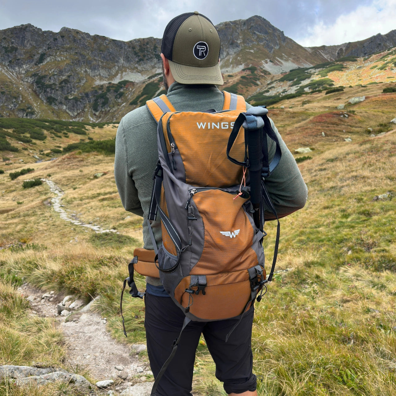 Duży plecak górski CANASTERO 30L - ORANGE