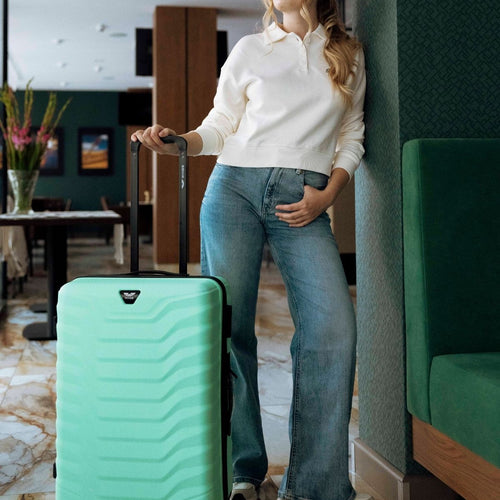 Walizka średnia Wings PEAFOWL 24" LIGHT GREEN