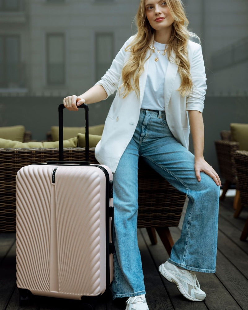 Walizka Średnia WINGS SWAN 24" PINK